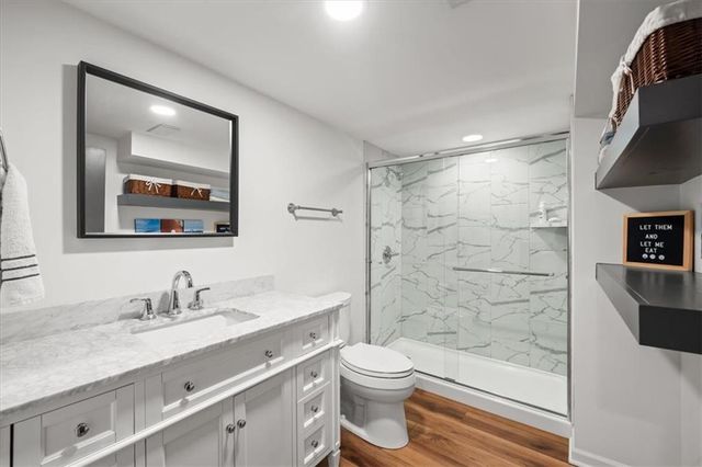 9105 El Monte Street, Prairie Village, KS 66207