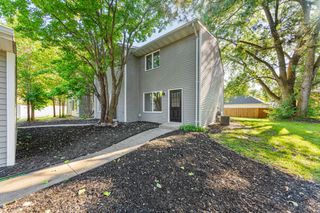 1639 Pleasant View Drive, North Mankato, MN 56003