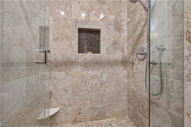 239 College PL, Norfolk, VA 23510