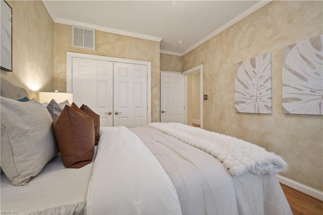 239 College PL, Norfolk, VA 23510