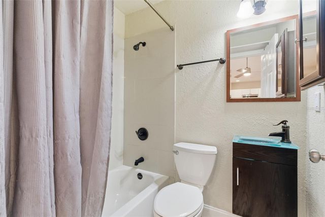 1302 E LOUISIANA AVENUE, Tampa, FL 33603