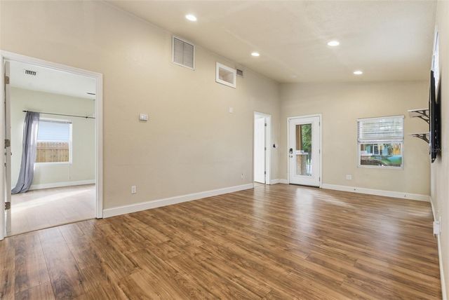 1302 E LOUISIANA AVENUE, Tampa, FL 33603