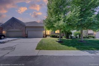 237 Winslow Circle, Commerce Twp, MI 48390