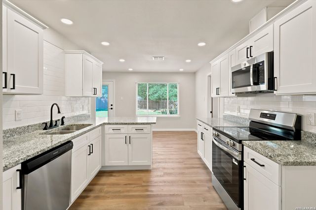 13707 Oak Cabin, San Antonio, TX 78232