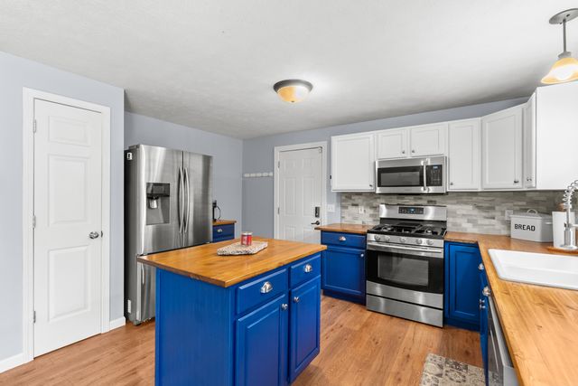 52960 County Road 380, Grand Junction, MI 49056