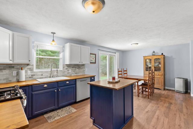 52960 County Road 380, Grand Junction, MI 49056