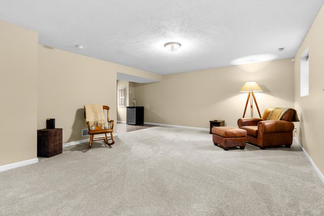 52960 County Road 380, Grand Junction, MI 49056