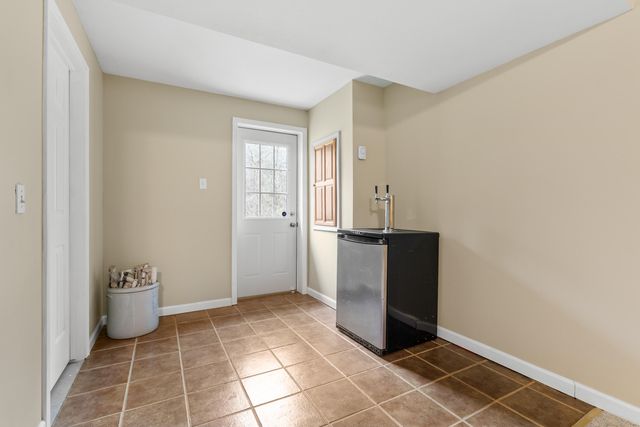 52960 County Road 380, Grand Junction, MI 49056