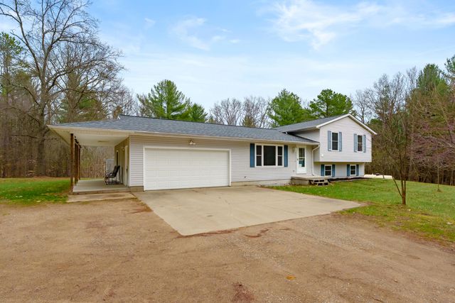 52960 County Road 380, Grand Junction, MI 49056