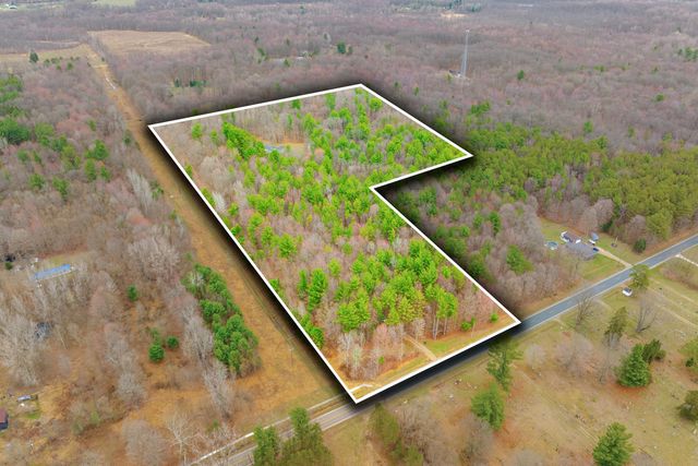 52960 County Road 380, Grand Junction, MI 49056