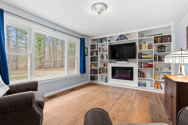 52960 County Road 380, Grand Junction, MI 49056