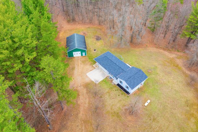 52960 County Road 380, Grand Junction, MI 49056