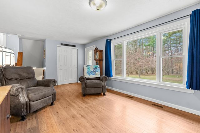 52960 County Road 380, Grand Junction, MI 49056