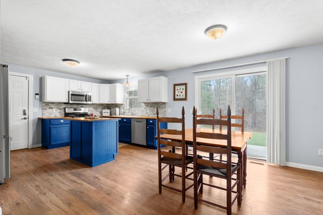 52960 County Road 380, Grand Junction, MI 49056