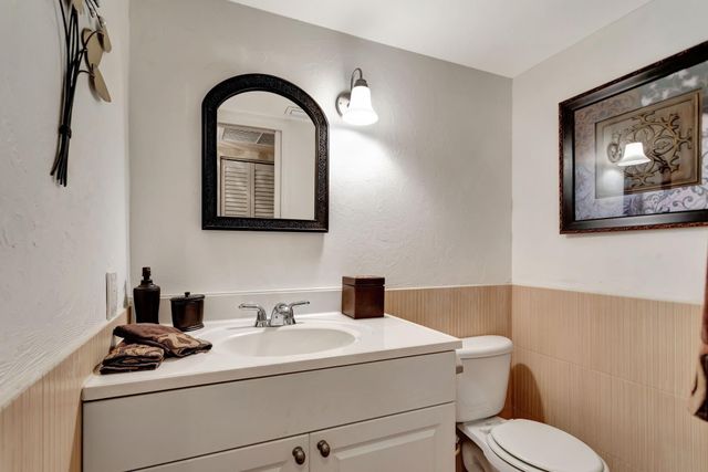 2401 Antigua Circle F1, Coconut Creek, FL 33066