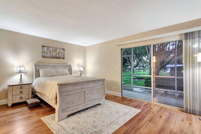 2401 Antigua Circle F1, Coconut Creek, FL 33066