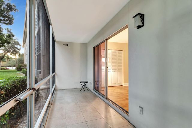 2401 Antigua Circle F1, Coconut Creek, FL 33066