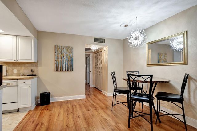 2401 Antigua Circle F1, Coconut Creek, FL 33066