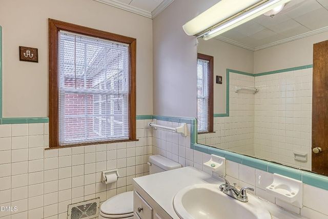 629 E Main Street, Clayton, NC 27520