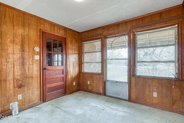 629 E Main Street, Clayton, NC 27520