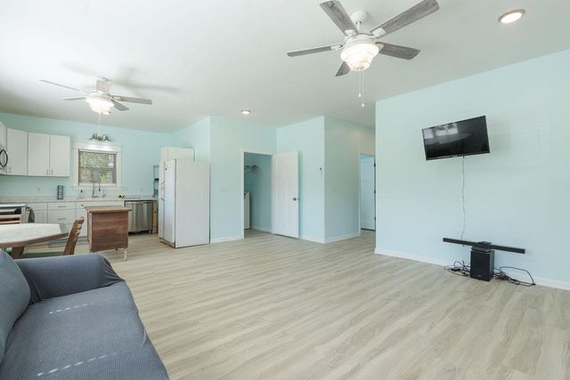 21427 S Rock Creek Road, Tecumseh, OK 74873
