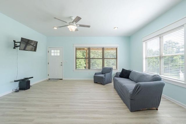 21427 S Rock Creek Road, Tecumseh, OK 74873