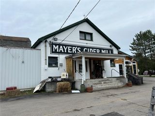 699 Five Mile Line Road, Webster, NY 14580