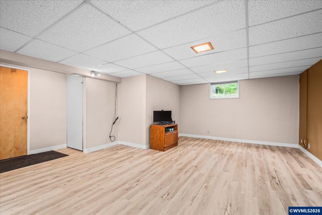 27828 Gibralter Lp, Eugene, OR 97405