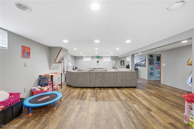 25787 W Ranchview Avenue, North Olmsted, OH 44070