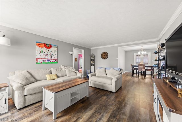 25787 W Ranchview Avenue, North Olmsted, OH 44070