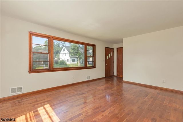 1133 Hetfield Ave, Scotch Plains Twp., NJ 07076