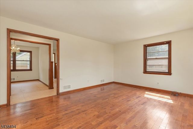 1133 Hetfield Ave, Scotch Plains Twp., NJ 07076