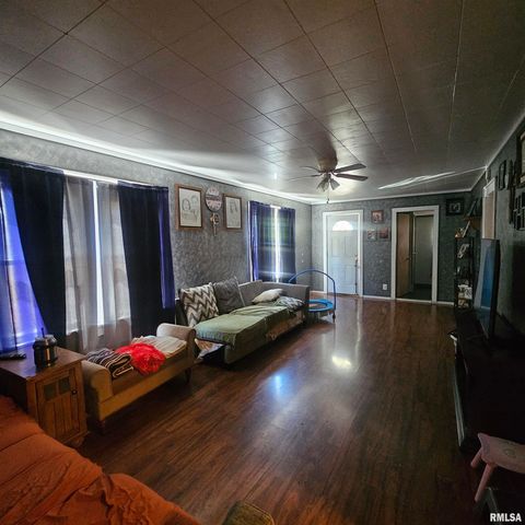 1406 S 12TH Street, Mt Vernon, IL 62864