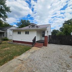 1406 S 12TH Street, Mt Vernon, IL 62864