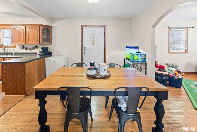 7302 HOFFMAN Road, Centralia, IL 62801