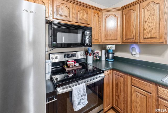 7302 HOFFMAN Road, Centralia, IL 62801