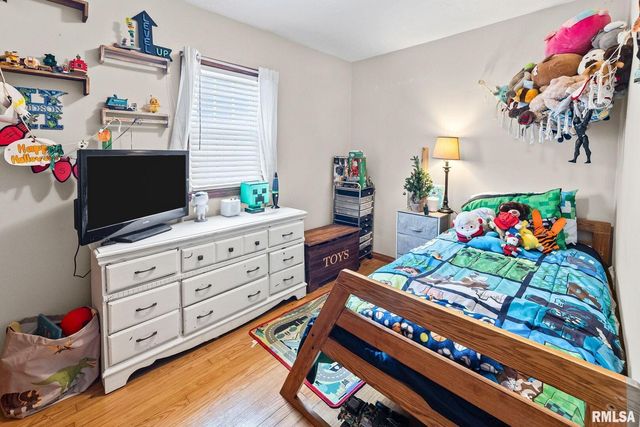 7302 HOFFMAN Road, Centralia, IL 62801