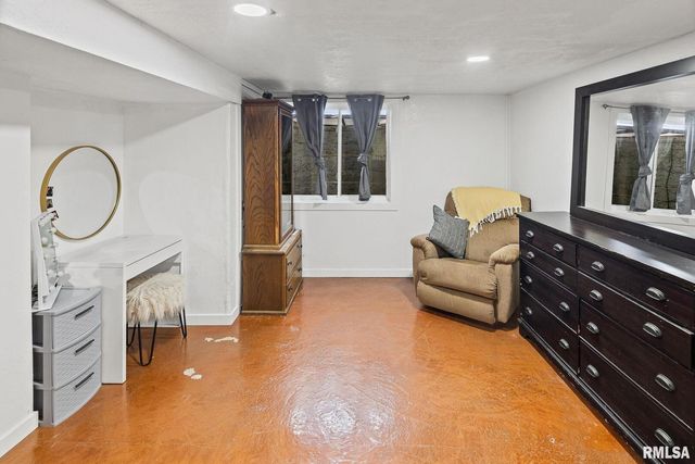 7302 HOFFMAN Road, Centralia, IL 62801