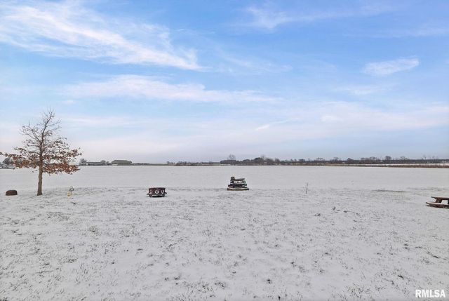 7302 HOFFMAN Road, Centralia, IL 62801