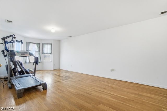 452 Broadway, Elizabeth City, NJ 07206