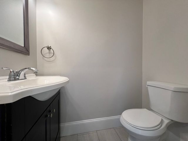 123 Cummins Highway 1, Boston, MA 02131