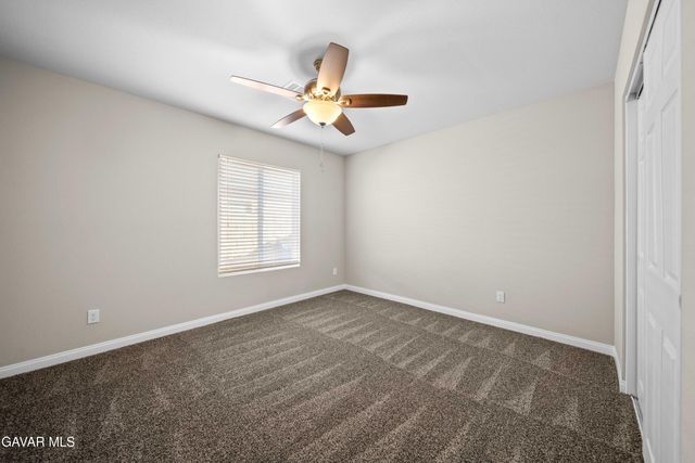 2009 E Jenner Street, Lancaster, CA 93535