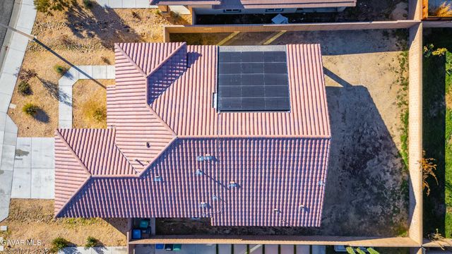 2009 E Jenner Street, Lancaster, CA 93535