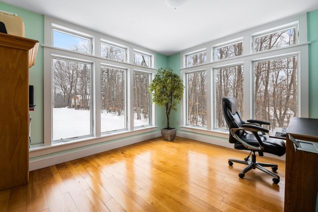 155 Top Of The World Road, Grantham, NH 03753