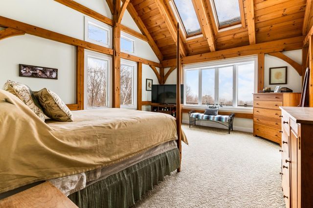 155 Top Of The World Road, Grantham, NH 03753