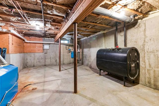 155 Top Of The World Road, Grantham, NH 03753