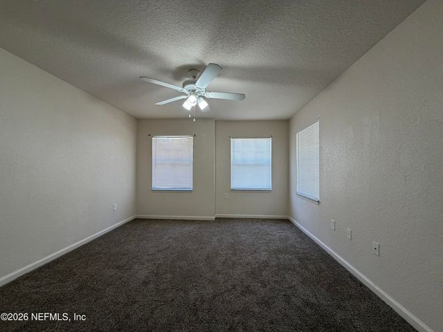 8550 ARGYLE BUSINESS Loop 301, Jacksonville, FL 32244