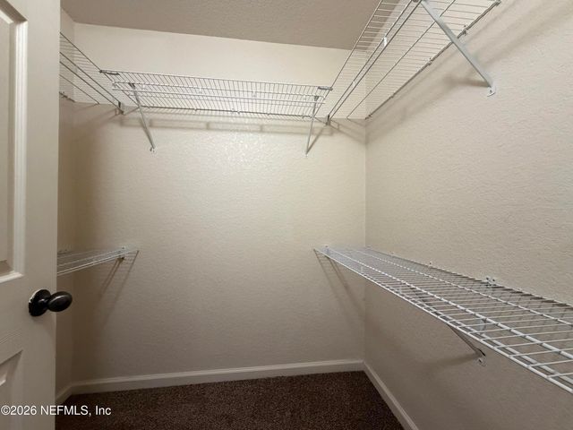 8550 ARGYLE BUSINESS Loop 301, Jacksonville, FL 32244