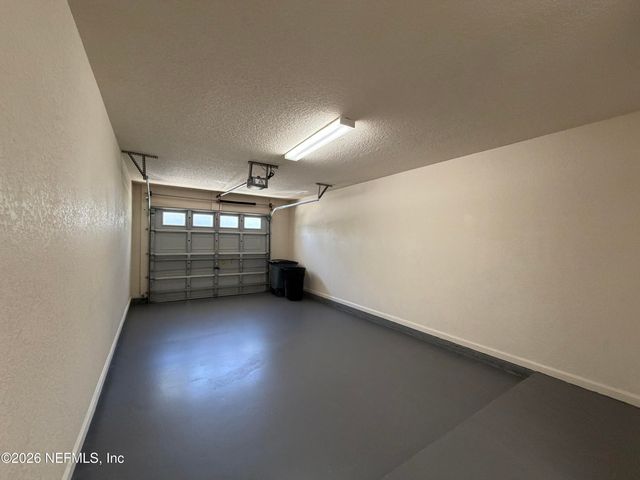 8550 ARGYLE BUSINESS Loop 301, Jacksonville, FL 32244
