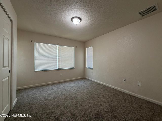 8550 ARGYLE BUSINESS Loop 301, Jacksonville, FL 32244